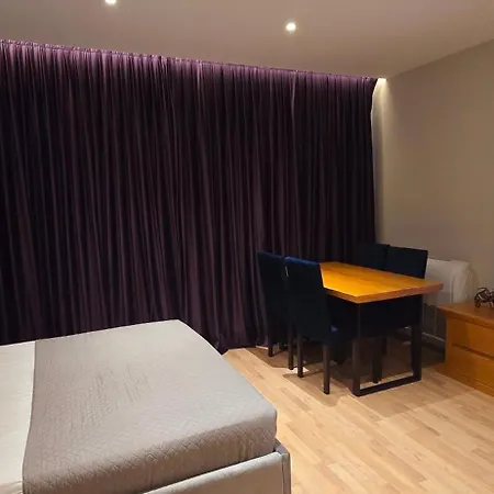 Arkle 5 Apartment