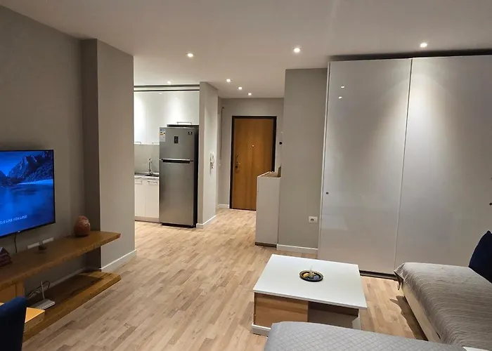 Arkle 5 * Tirana